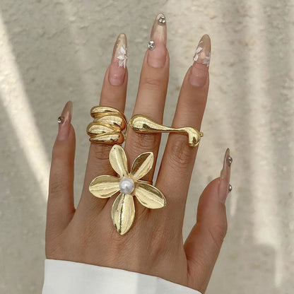 Chic Irregular Water Drop Floral Open Ring